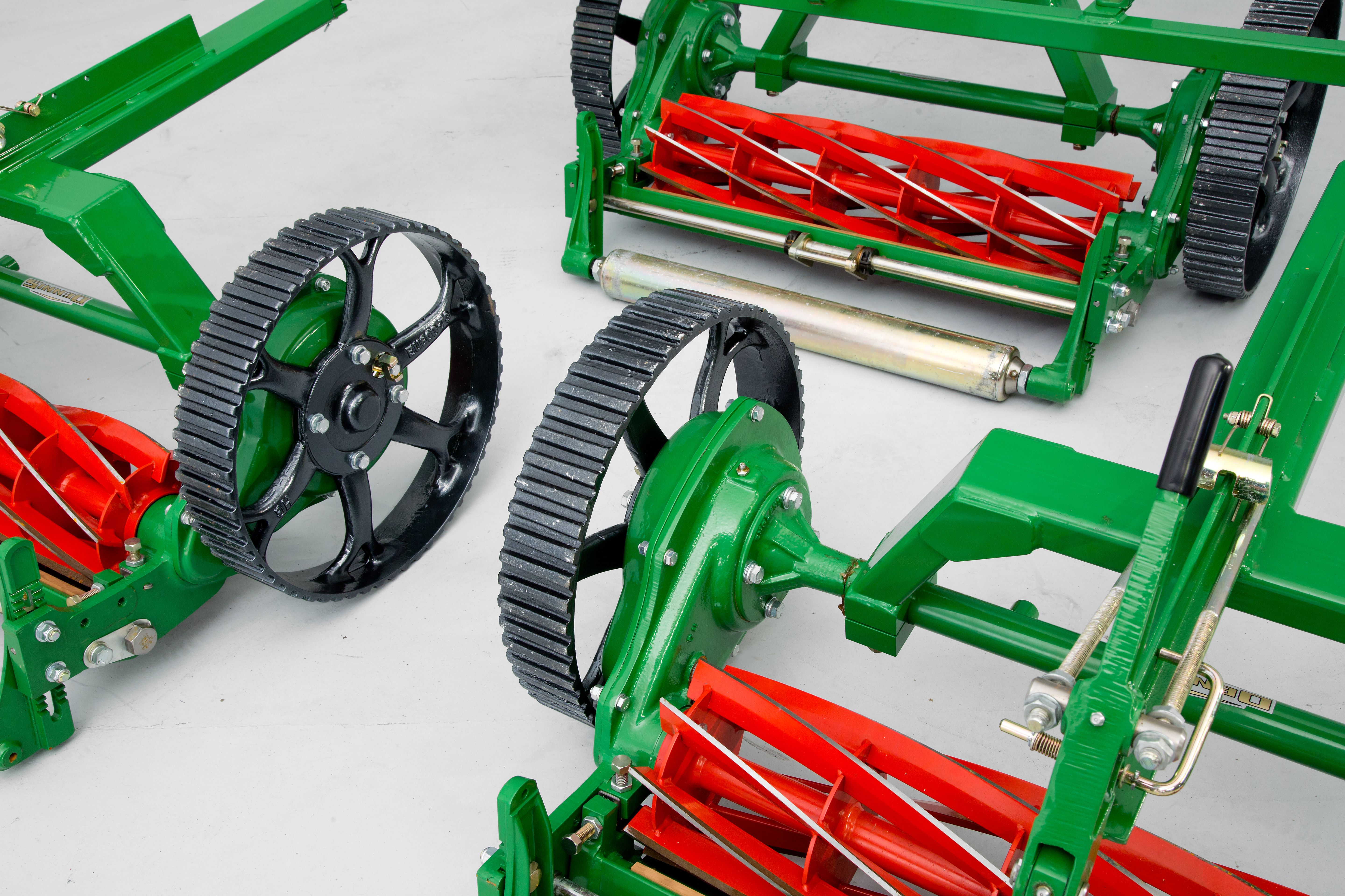 Dennis Gang Mower Cutting Units
