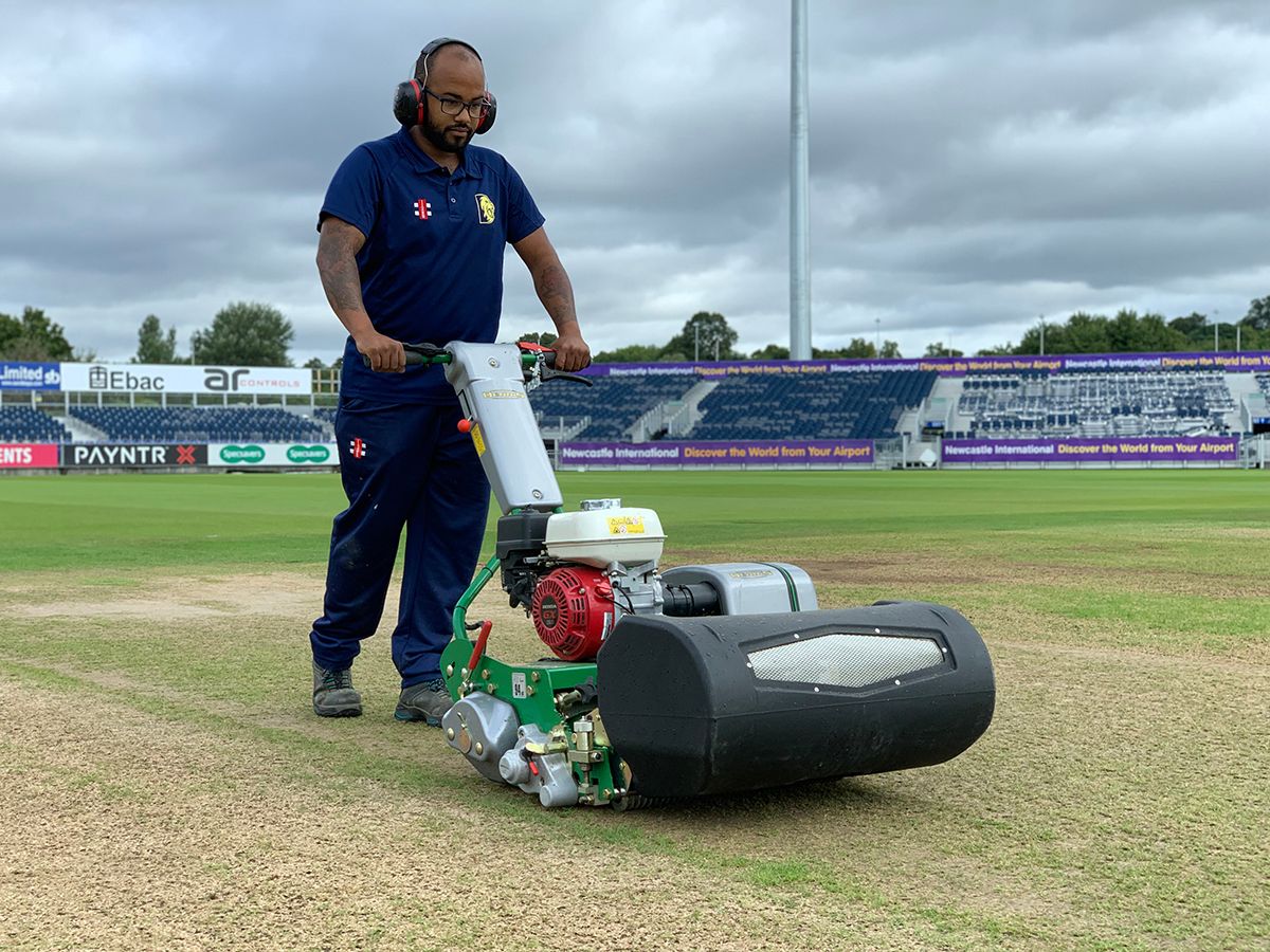 Durham CCC - Razor Ultra.jpg