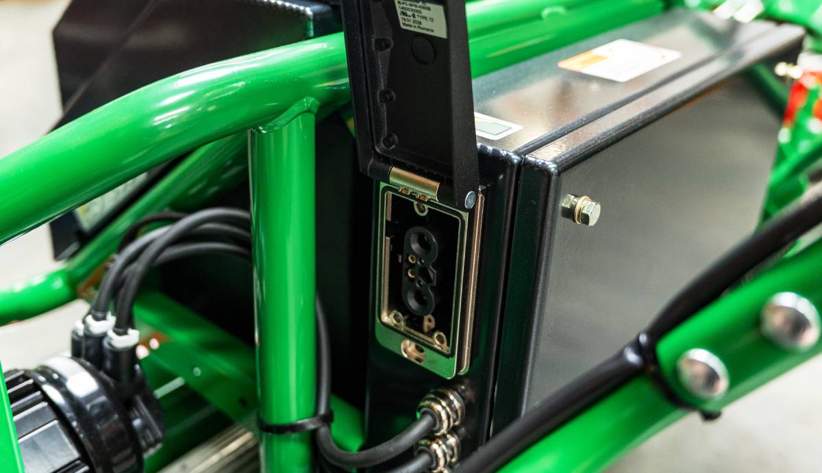 ES860 Charge Point.jpg