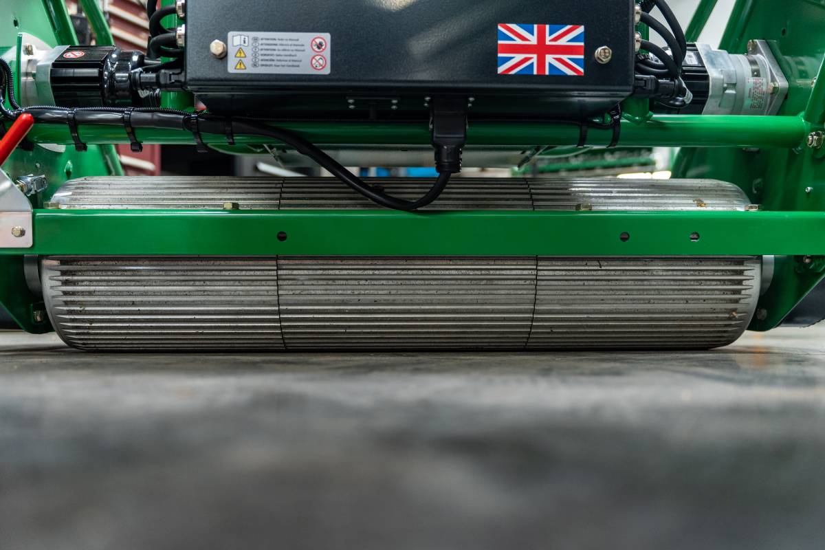 ES860 Rear Ribbed Roller.jpg