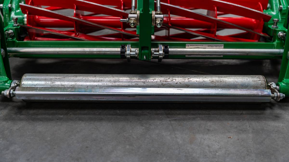 Gang Mower front roller.jpg