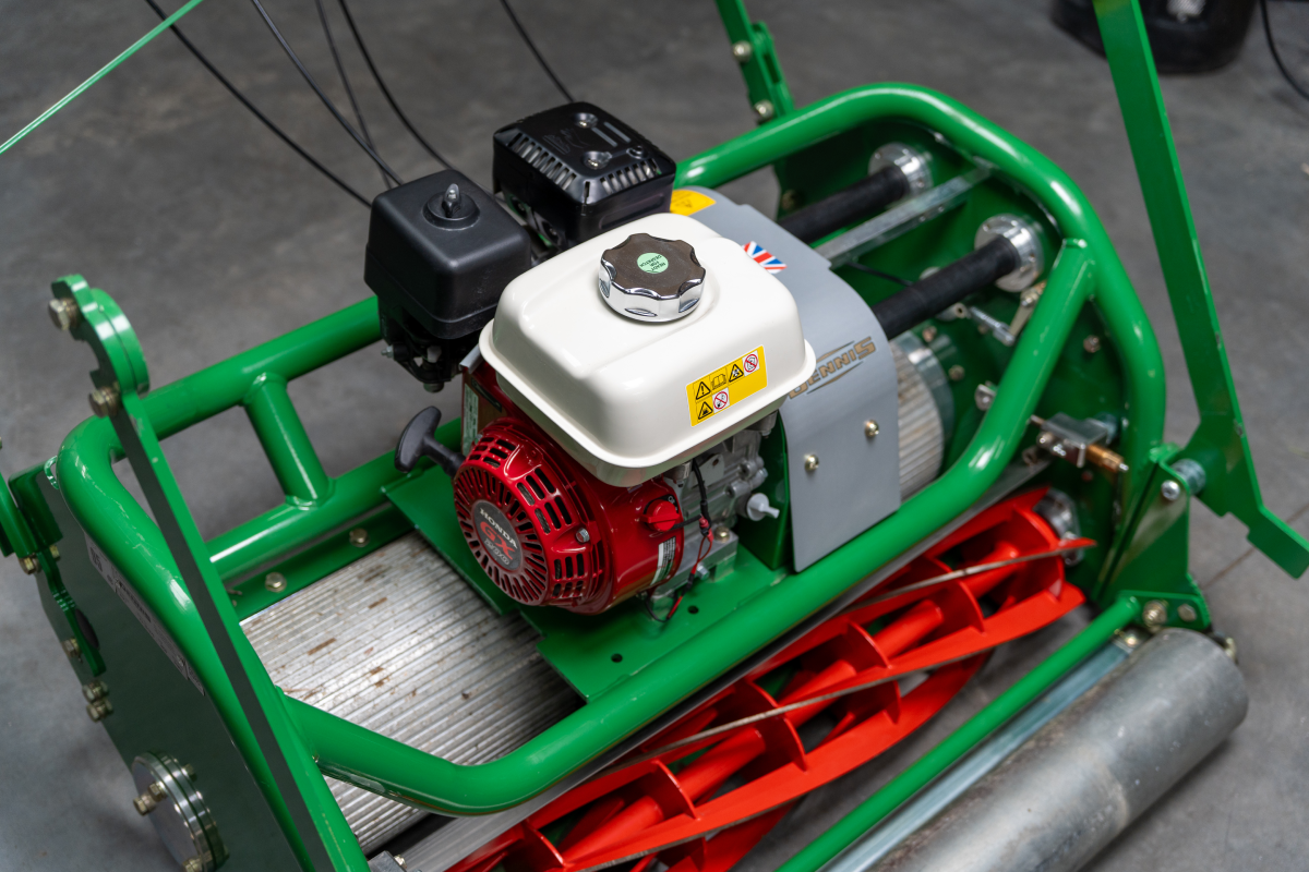 Premier -  Honda petrol engine – world renowned for long life, performance and reliability.png